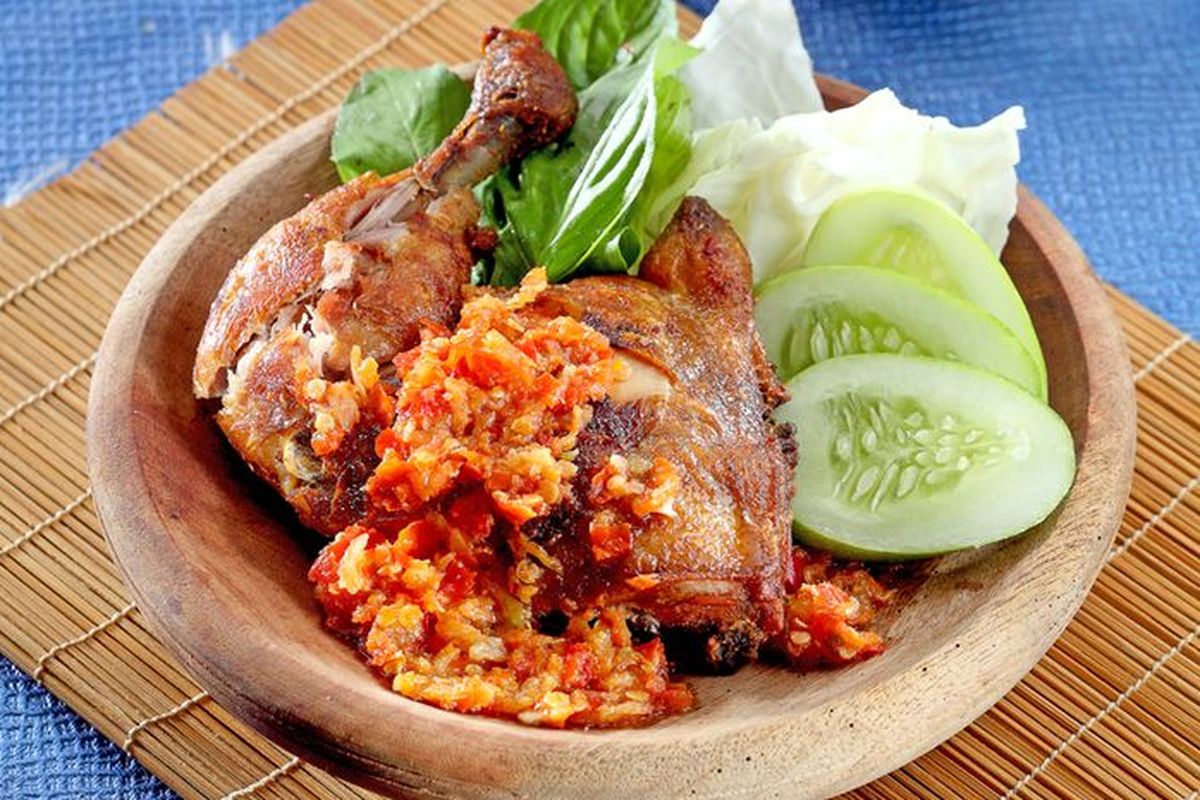 Ayam Penyet Mantap Gila: Enaknya Bikin Nambah Nasi Terus